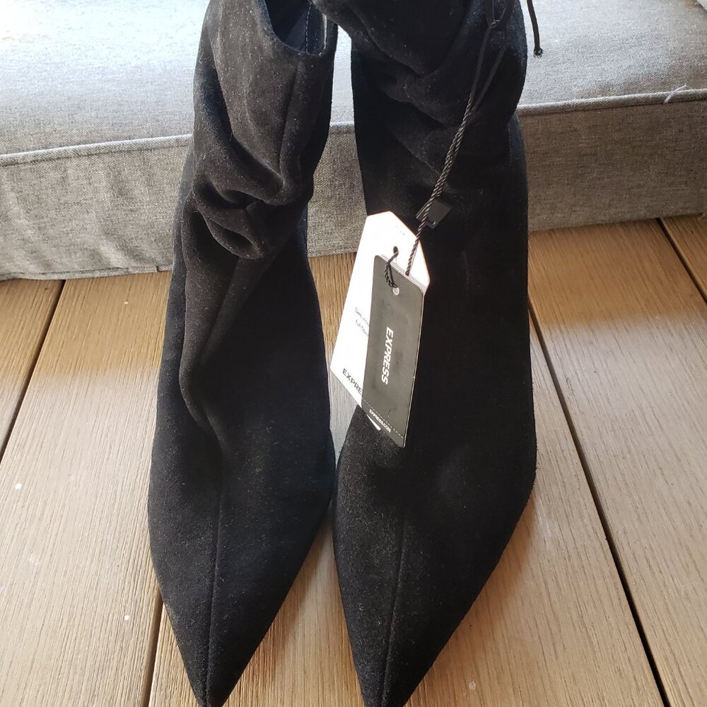 BNWT EXPRESS suede leather pointy toe souchy ankle boots (10)